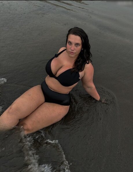 Lara Marie v__ art model photo