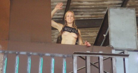 moddellauralina nice actress photos