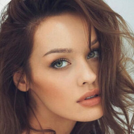 J li Mery perfect model picture