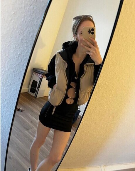 big tits mom onlyfans hot porn pic