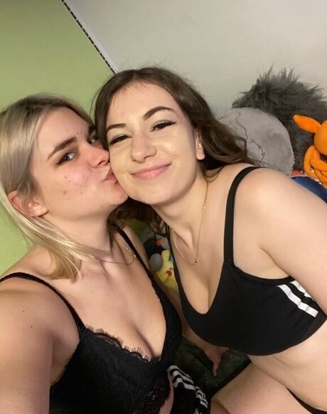 eAngi02 pornstar pretty img