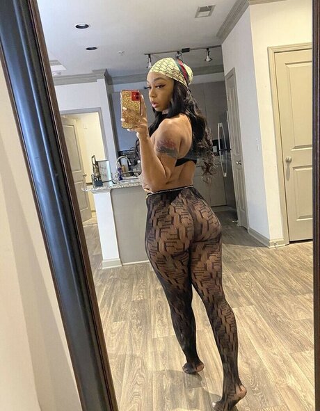 bighomietyni exclusive star photo