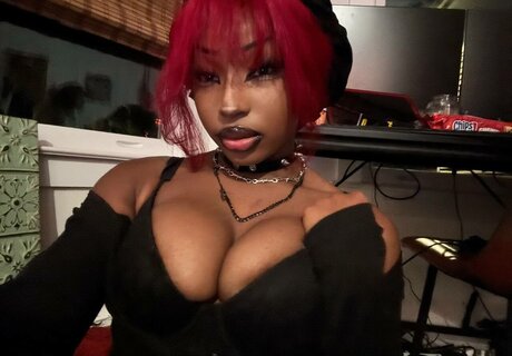 moribund 00 beautiful actress pictures