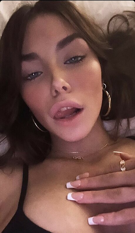 Clarissa Bea free star picture