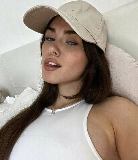 Clarissa Bea Profile pic