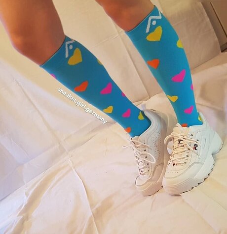 Emma Elba adult actress galleries