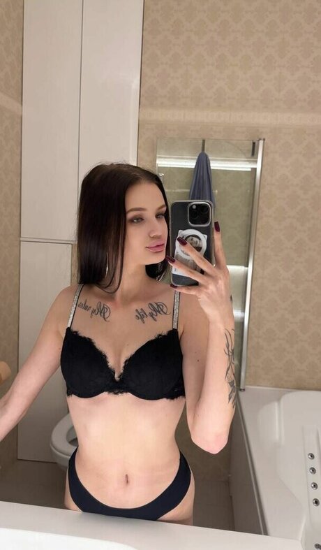 vilove69 high quality pornstar img