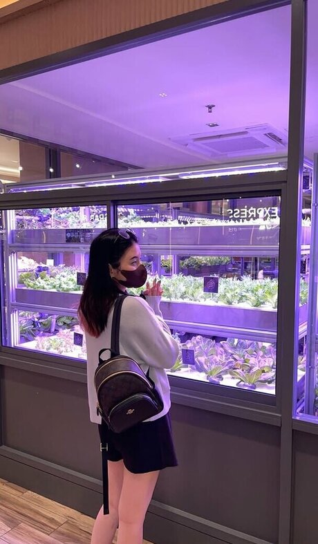 Swansage high quality pornstar image