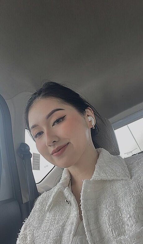 Swansage hd pornstar pictures