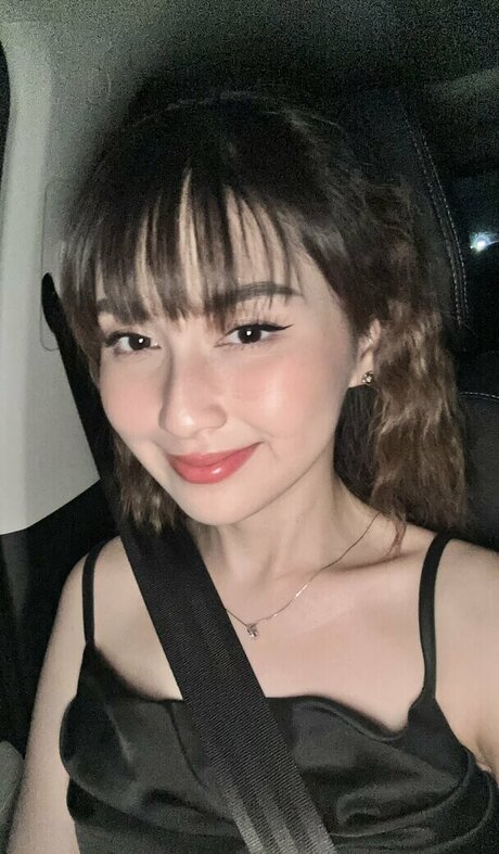 Swansage porn actress img