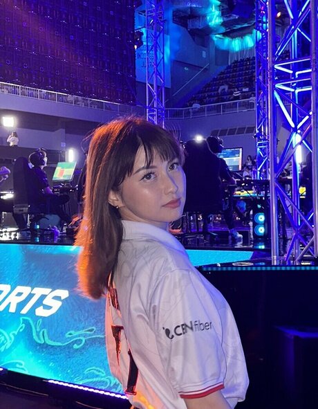 Swansage free actress picture