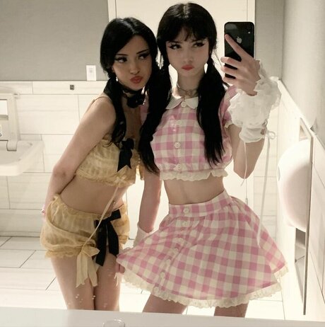 Sashad0ll adult model picture