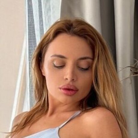 Lena Summer sexy star galleries