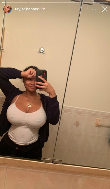 Taylor Banner model nude galleries