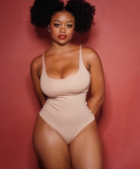 Taylor Banner adult star pic