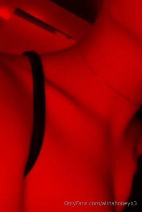 Alinahoneyx3 naked star pics