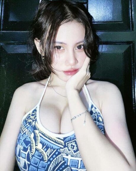 ejahazel pornstar nude pic