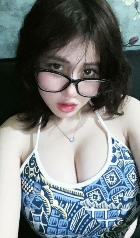 ejahazel free model picture