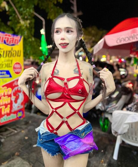 Natthrika model nudes galleries