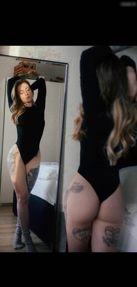 Denise Schwitalle model erotic image