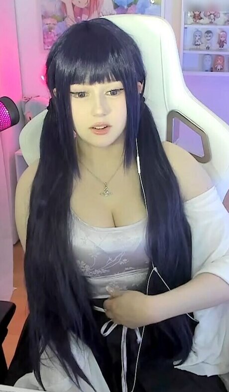 Mina min naked pornstar photos