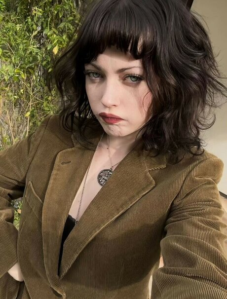 Violet Grohl pretty star images