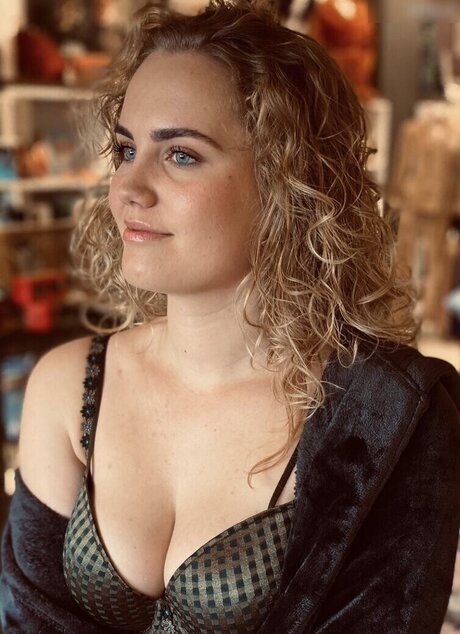 Roosjexb erotic pornstar img