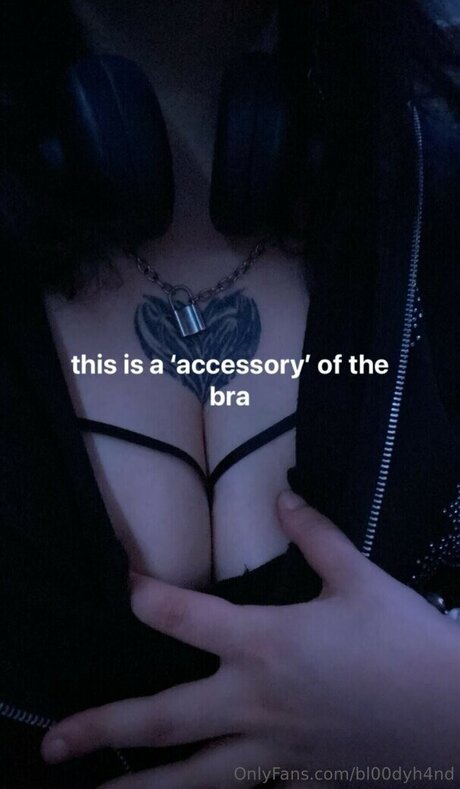 bl00dyh4nd star top photos