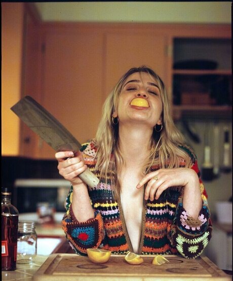 Roan Curtis top pornstar pics