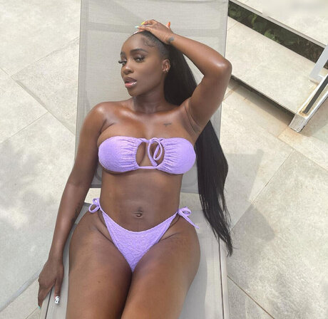 Sandra Lambeck star free pic