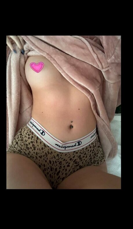 Katycarnegie art actress img