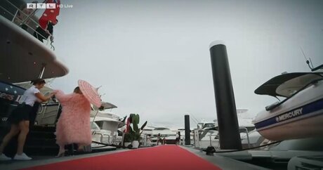 Ich bin ein Star Holt mich hier raus_ nude star img