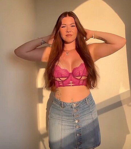 Die Meedtis xxx pornstar image