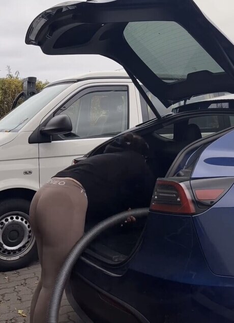 Die Meedtis model naked galleries