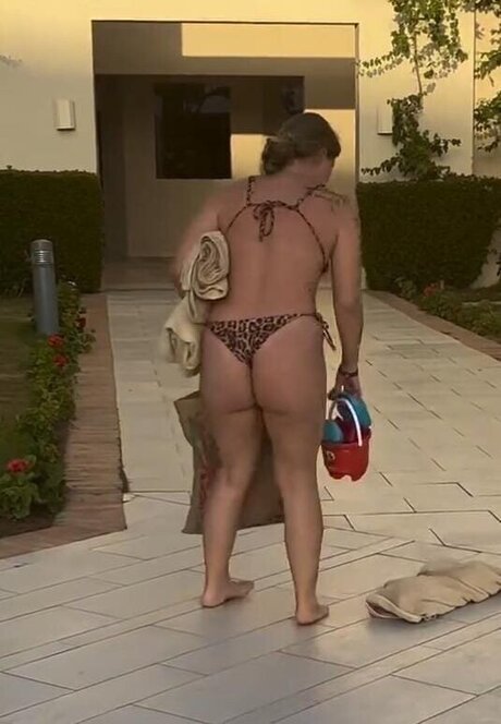 Die Meedtis model hd photos