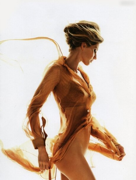 Gisele B ndchen naked actress archive