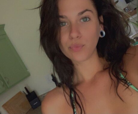 Kati Kat perfect star img