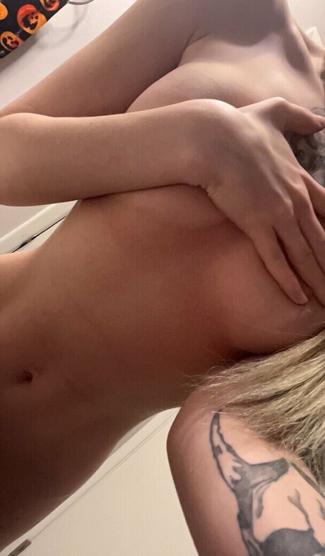 AngelCums nudes actress img