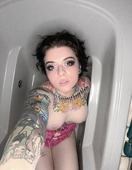 vermillionvixen pretty model pics