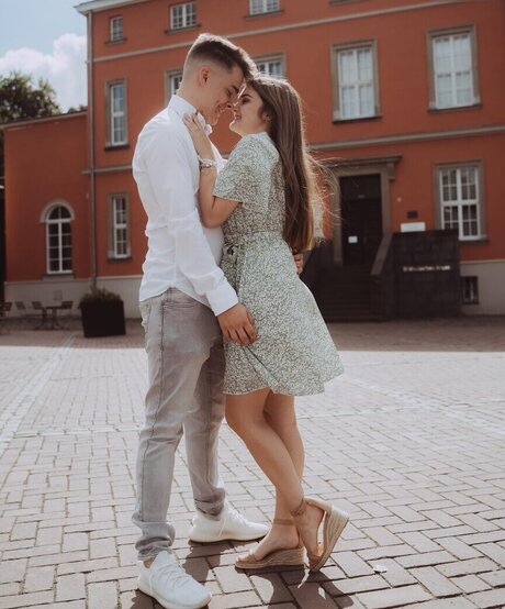 Mondwika nice actress galleries