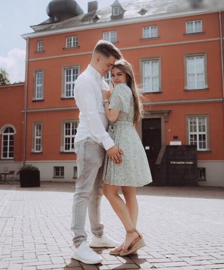 Mondwika pornstar sexy pics