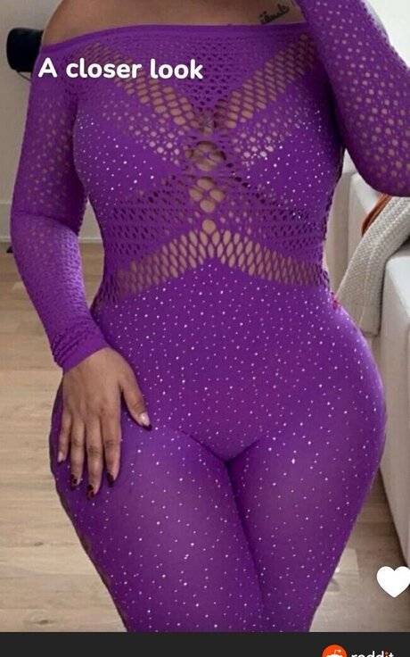 Queen Najia hot star image