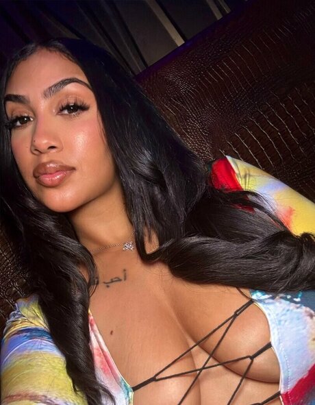 Queen Najia star adult gallery