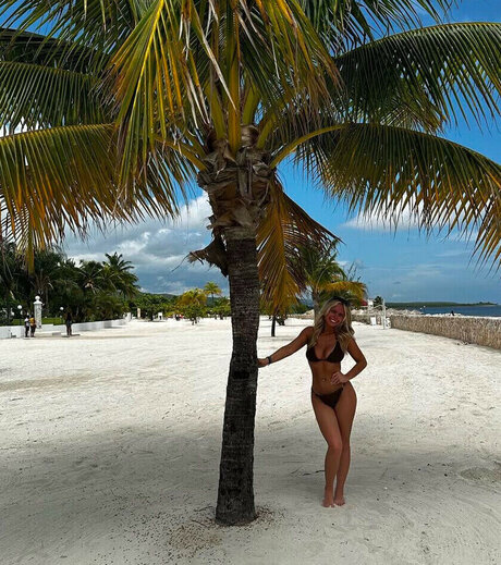 youngprincess4u beautiful model img