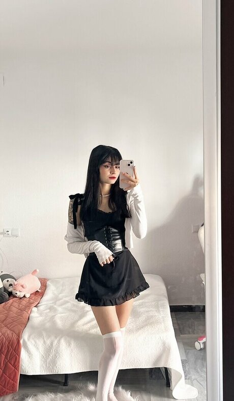 Offcbzs xxx actress img