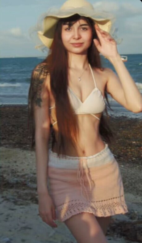 Offcbzs exclusive model pics