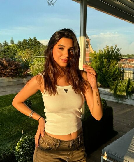 Sara Esp sito model erotic photos