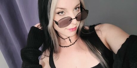 Cheienmi naked star photo