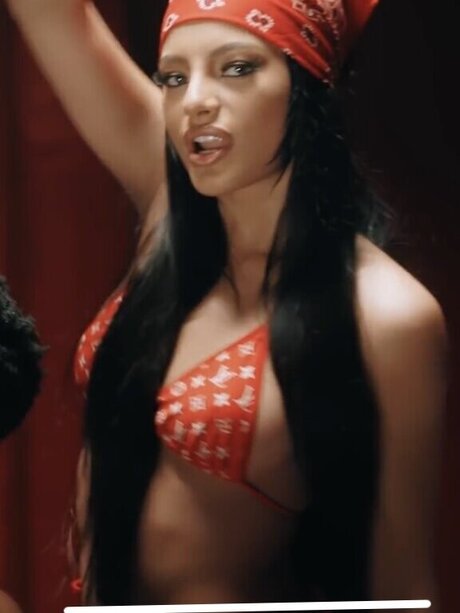 Ivana Santacruz sex model pictures