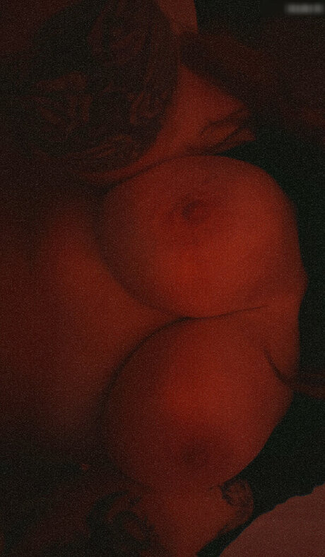 Devine kitty pornstar top picture